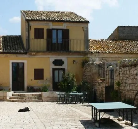 Tenuta Margitello Farm stay Comiso